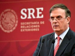 Ayer lunes el Secretario de Relaciones Exteriores, Marcelo Ebrard, anunció que Evo Morales aceptó el refugio que México ofreció. AFP