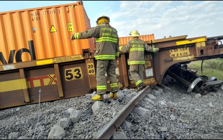 A fin de no interrumpir el tránsito de los trenes, se informó que se habilitará una vía emergente. ESPECIAL / Protección Civil de Jalisco