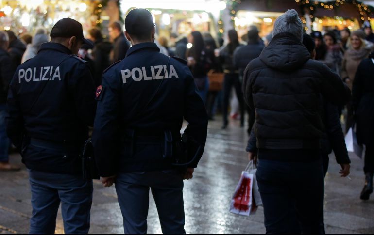 La policía interroga a varios sospechosos que podrían ser acusados de posesión abusiva de armas y explosivos agravados por el terrorismo. AP/ARCHIVO