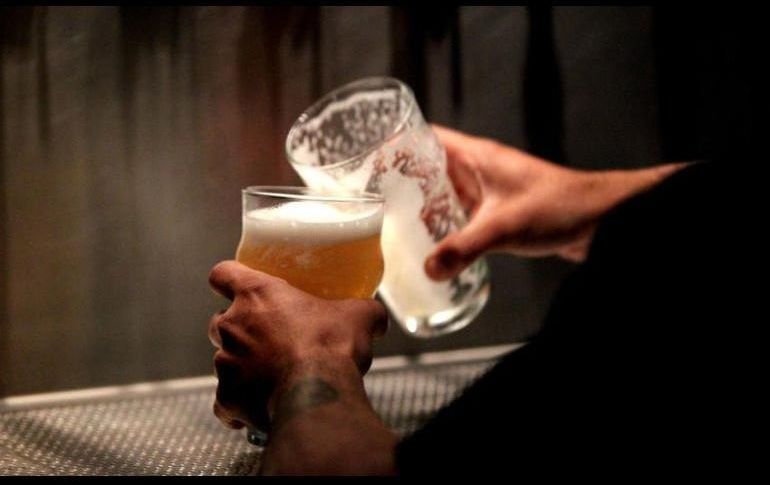 Del total de las muertes a causa del consumo nocivo del alcohol. la cuarta parte se debe a lesiones causadas por accidentes de tránsito. EL INFORMADOR / ARCHIVO