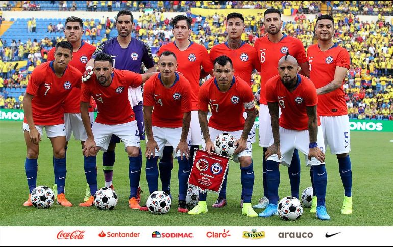 ''La decisión fue adoptada por el plantel tras una reunión realizada esta mañana en el Complejo Juan Pinto Durán'', indicó la nota de prensa. TWITTER / @LaRoja