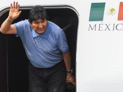 Morales aterrizó en el Aeropuerto Internacional de Ciudad de México. AFP