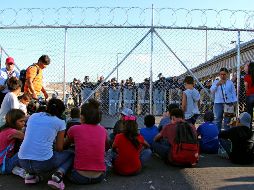 La propuesta legislativa busca desalentar a los inmigrantes que no califican para el asilo de solicitar ese status. EFE/ARCHIVO