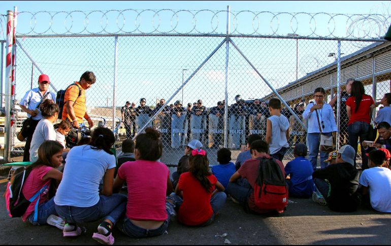 La propuesta legislativa busca desalentar a los inmigrantes que no califican para el asilo de solicitar ese status. EFE/ARCHIVO