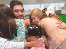 Los padrinos mencionaron que siempre las seguirán amando y que lo ideal sería que regresaran con su madre biológica. EL INFORMADOR / P. López