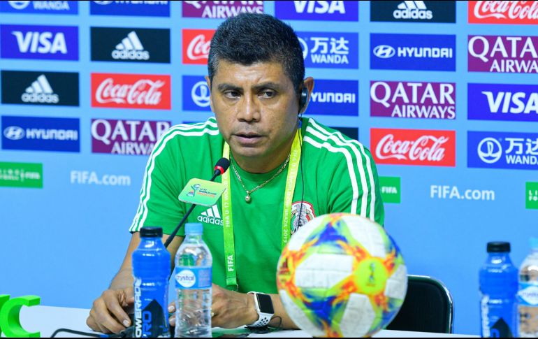 Aunque afirma que hay cierta ansiedad en el equipo, el estratega afirma que  ve conscientes a los jugadores del sitio en el que se encuentran. Imago7 / L. Miranda