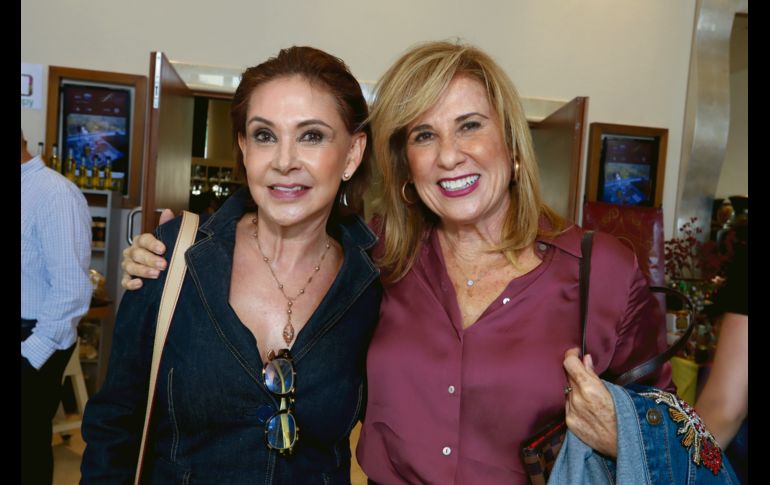 Paty Rodríguez y Anabella Hernández.