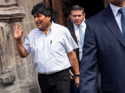 El Universal dio a conocer que los agentes que cuidaban a Enrique Peña Nieto ahora hacen lo mismo con el boliviano Evo Morales. NTX / G. Luna