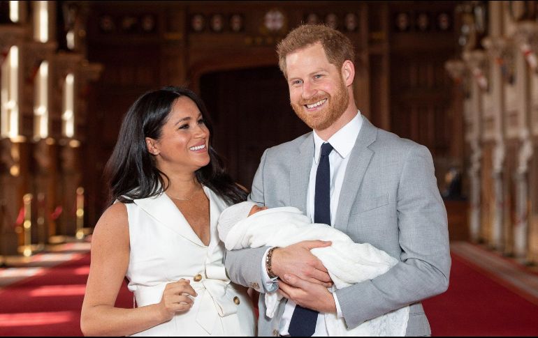 De acuerdo con el portavoz de la pareja, Meghan y Enrique cuentan con el apoyo de la reina. EFE / ARCHIVO