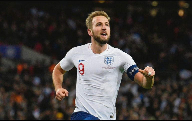 Harry Kane fue la figura del encuentro al anotar en tres ocasiones. EFE