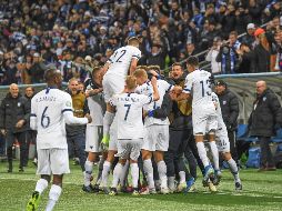 El equipo finlandés se impuso con anotaciones de Jasse Tuominen (minuto 21) y Teemu Pukki (al 64 de penal y al 75). EFE / K. Brandt
