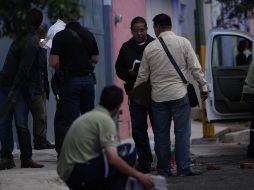 La comisaría informa que el hombre fue encontrado dentro de su auto compacto junto con un arma de fuego. EL INFORMADOR/ ARCHIVO