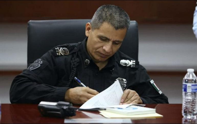 Juan Bosco Agustín Pacheco Medrano tiene 42 años de edad; es Licenciado en Derecho por la Universidad de Guadalajara. TWITTER/ @SSeguridadJal