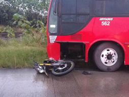 El chofer de la unidad del transporte público se dio a la huida. ESPECIAL