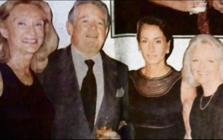 Coctel. Ya pasaron 20 años que una ocasión nos tocó organizarle a Naty un coctel aquí en Guadalajara, en el restaurante de los hermanos Delgadillo, en donde reunimos a un grupo de tapatíos de lo más chic, elegantes y simpáticos. La ultrapresencia de Christiane Chapuy, Willy Urrea, Naty Abascal y la simpatía arrolladora de Lorenza Fernández Araico.