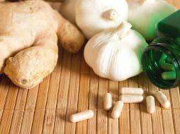 Los componentes de algunos productos a base de hierbas interfieren con el funcionamiento de los tratamientos médicos. GETTY IMAGES