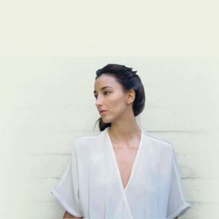 Sofía Sisniega, abrazada por el drama