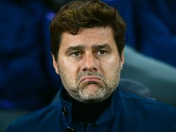 Sumar tres victorias en 12 partidos en la Premier League fue suficiente para que el estratega sudamericano tuviera que dejar su lugar en el banquillo. AFP