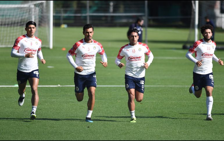 Chivas está por llegar a cinco torneos sin calificar a la Liguilla. Imago7 / ARCHIVO
