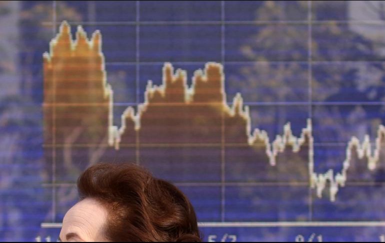 La reacción en los mercados se dio desde las primeras horas del día tras una invitación de China para continuar las negociaciones comerciales con EU. AP/K. Sasahara