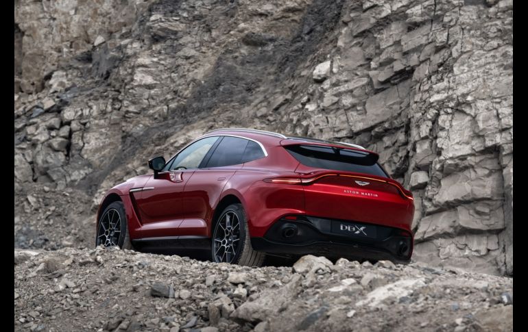 Aston Martin hace historia con el lanzamiento de su primer SUV