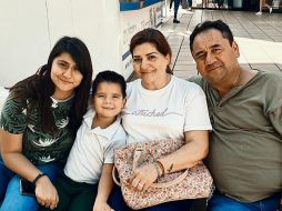 Juan Manuel Aguilar y su familia (Trabajador). EL INFORMADOR / N. Gutiérrez