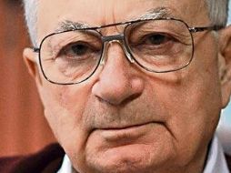 Yuri Oganesián, científico ruso.  ESPECIAL