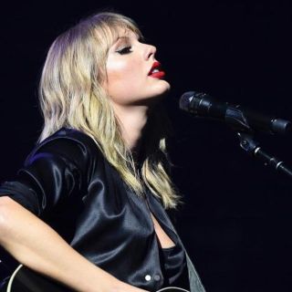 Taylor Swift, lista para los American Music Awards