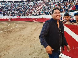 El cantante pasó la tarde del domingo en la Plaza de Toros Nuevo Progreso. EL INFORMADOR / G. Gallo