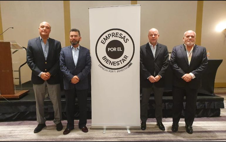 Más de cien empresas de México y de Jalisco se unieron a la iniciativa Empresas por el Bienestar. En la imagen: Fernando Topete (i), Álvaro Leaño, Alfonso Urrea y Horacio Fernández (d). EL INFORMADOR / J. Velazco