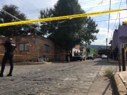 Uno de los hechos se reportó en Guadalajara, donde encontraron el cadáver de un hombre en la colonia Valentín Gómez Farías. ESPECIAL / Policía de Guadalajara