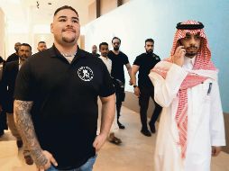 El campeón mexicano llega a la sede de la pelea con más de 10 días de anticipación. EFE