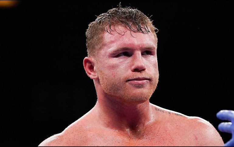 Al salir de un restaurante japonés en Hollywoood, Saúl Álvarez sonrió cuando se le preguntó si enfrentaría a Floyd Mayweather Jr, ahora que el estadounidense anunció que sale del retiro por tercera ocasión. IMAGO7