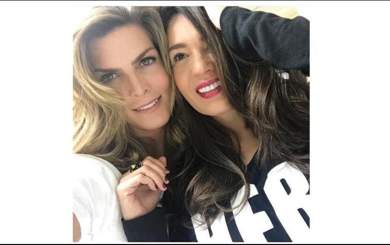 Aunque con el tiempo Montserrat perdonó a Yolanda, la relación amorosa no puso recuperarse; Andrade confiesa que Oliver se enojó mucho cuando supo quién era la tercera en discordia. INSTAGRAM / montserrat33