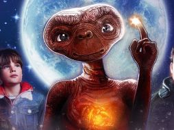 ”E.T.” reaparece en la Tierra para encontrarse con los hijos del ahora adulto “Elliot” en la parte trasera de su casa. TWITTER  / @xfinity