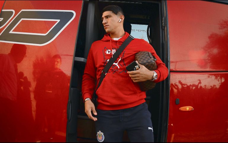 Luego de haber declarado que su ciclo con el Guadalajara estaba cerca de concluir, el delantero tamaulipeco fue apercibido por dirigentes del Rebaño. IMAGO7