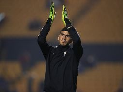 Guzmán salió lesionado de la pierna derecha en el último juego de la campaña regular. Imago7 / ARCHIVO