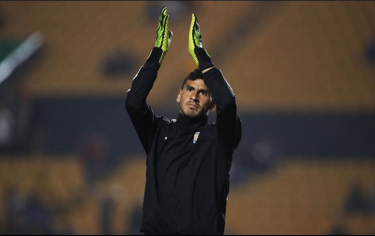 Guzmán salió lesionado de la pierna derecha en el último juego de la campaña regular. Imago7 / ARCHIVO