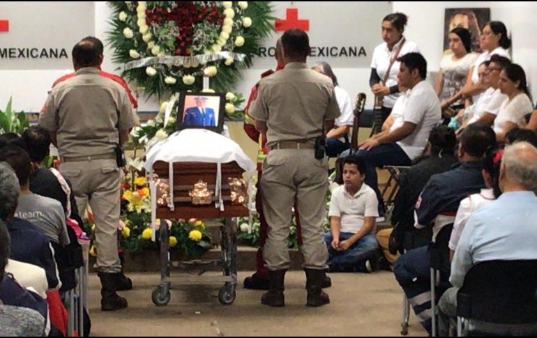 Diversas corporaciones de rescate asistieron a la ceremonia en honor a don Jorge. TWITTER/@CruzRojaJalisco. TWITTER/@PCYBOMGDL