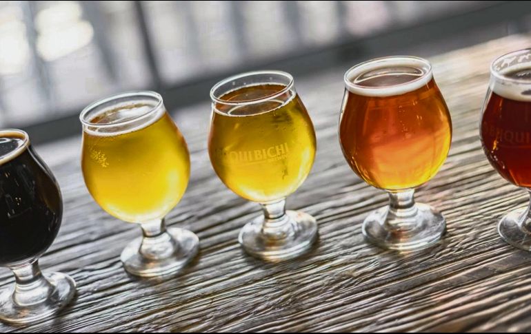 Sampler. Con esta presentación puedes probar cada una de las cervezas “estrella” de la casa. Muy recomendable. ESPECIAL