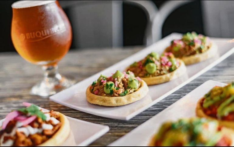 Pequeños placeres. Los antojitos mexicanos se llevan muy bien con esta cerveza artesanal. ESPECIAL