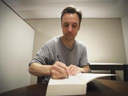 El autor de “La ladrona de libros” recién lanzó “El puente de Clay”, novela que presentó en la FIL. EL INFORMADOR / F. Atilano