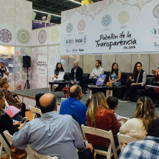 Emprendedores jaliscienses comparten su experiencia en manual