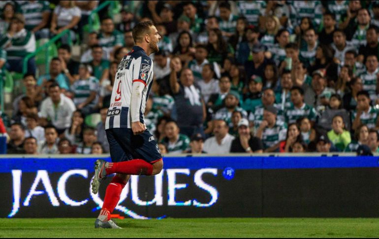 Vincent Janssen concretó un buen contragolpe de Rayados para sellar la victoria y el pase a semifinales. IMAGO7 / E. Saavedra