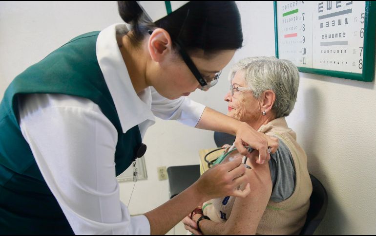 Adultos mayores y niños menores de cinco años corren mayor riesgo de contagio. EL INFORMADOR
