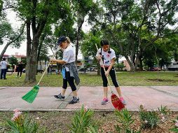 Colonos de los espacios intervenidos participan en las labores. ESPECIAL