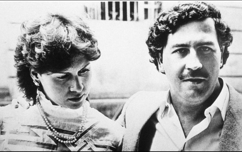 El narcotraficante junto a su esposa, María Victoria Henao. GETTY IMAGES