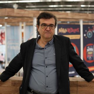 Los escritores trabajamos con "la basura": Javier Cercas