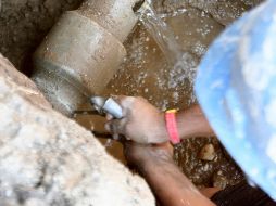 La penalización para cuentas comerciales asciende a 29 mil 571 pesos, y de 42 mil 245 pesos para las de uso industrial. EL INFORMADOR/Archivo