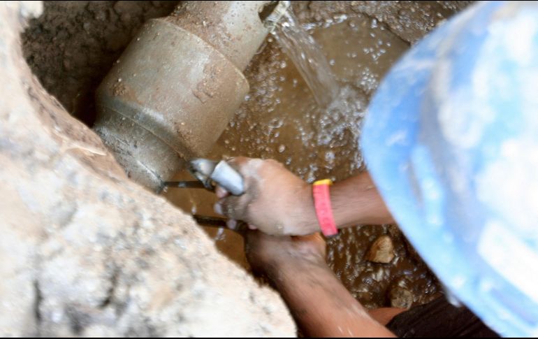 La penalización para cuentas comerciales asciende a 29 mil 571 pesos, y de 42 mil 245 pesos para las de uso industrial. EL INFORMADOR/Archivo